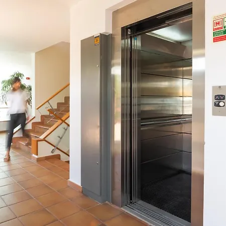 维拉卢斯公寓式酒店 Luz