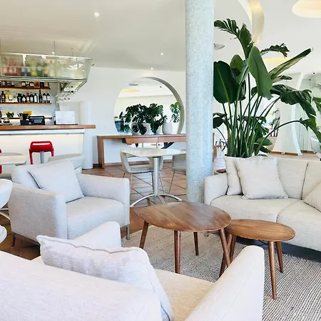 维拉卢斯公寓式酒店 4*